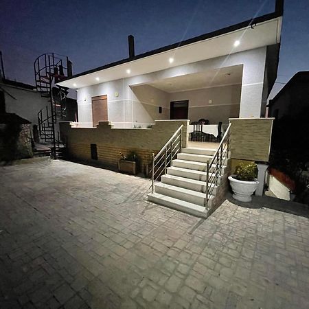 Anel'S Guesthouse Berati Exterior foto